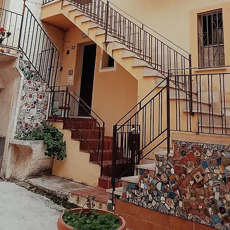 شقة Cocciu D'amuri شاكا